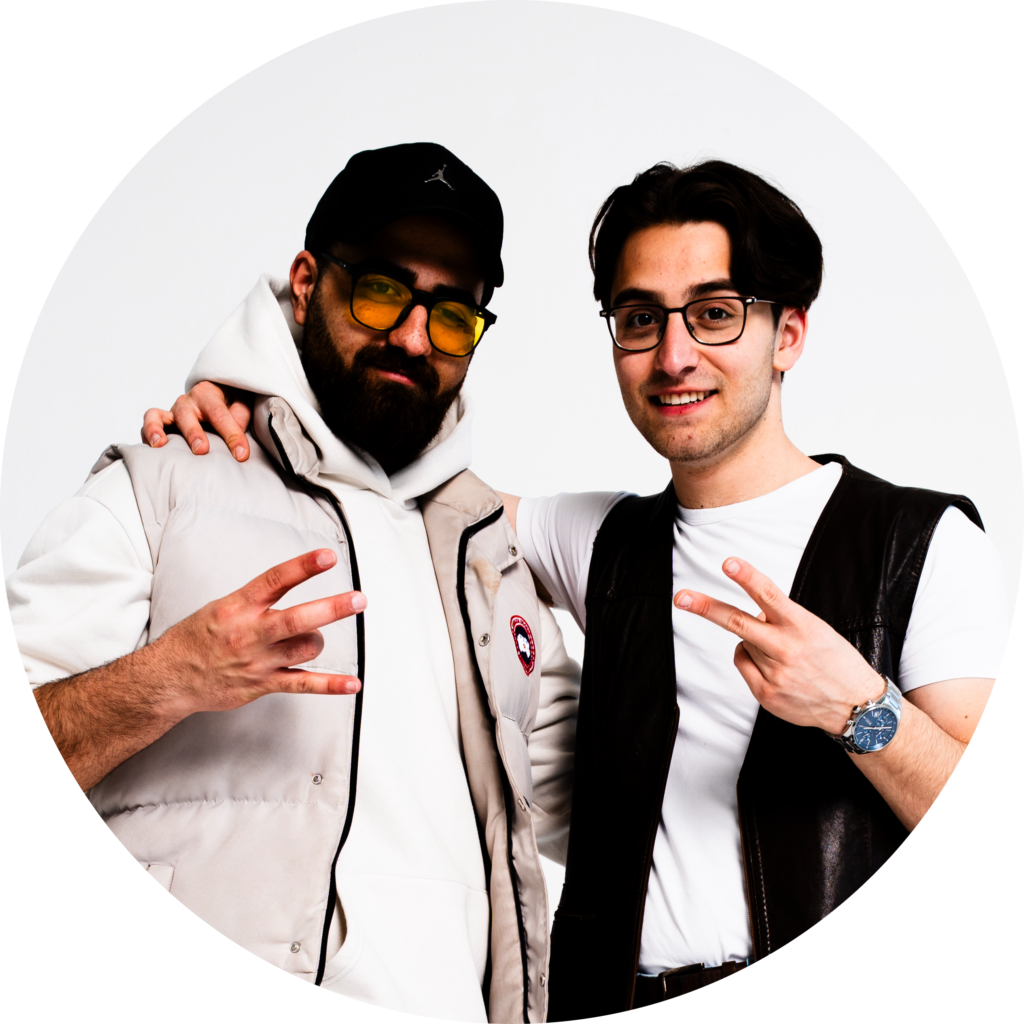 Musikproduzenten BaranBeatz und The Chirurg während einer kreativen Recording-Session im Tonstudio Herford bei der professionellen Musikproduktion im Studio.